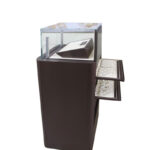 Ξύλινη Βιτρίνα 'Πύργος' - Image 2